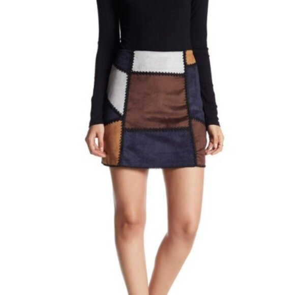 Romeo & Juliet Couture Dresses & Skirts - Romeo Juliet Faux Suede Skirt Womens Medium Blue Patchwork Soft Lined Boho